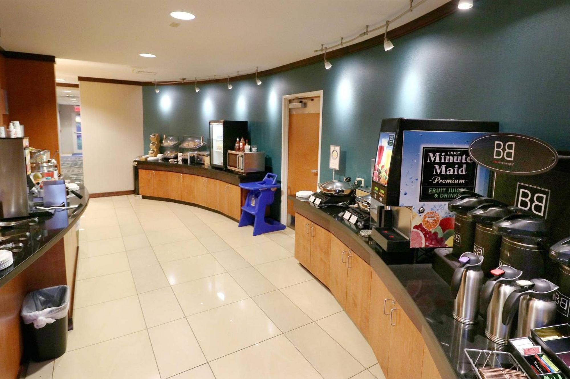 Fairfield Inn & Suites Des Moines Airport Экстерьер фото